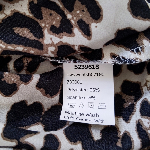 SHEIN Leopard Print Ruffle Hem Pullover Sweatshirt - Picture 9 of 10